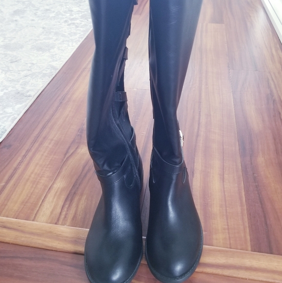 NWB Leather Boots size 6W - Picture 4 of 13